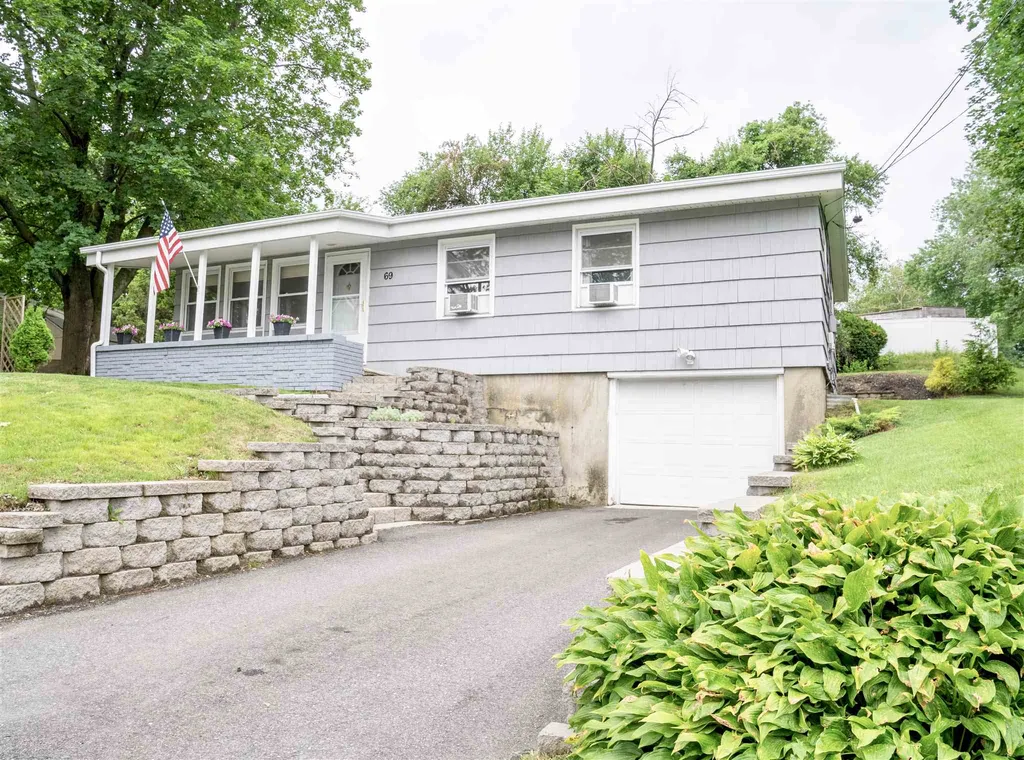 69 Old Rockingham Road Salem NH 03079