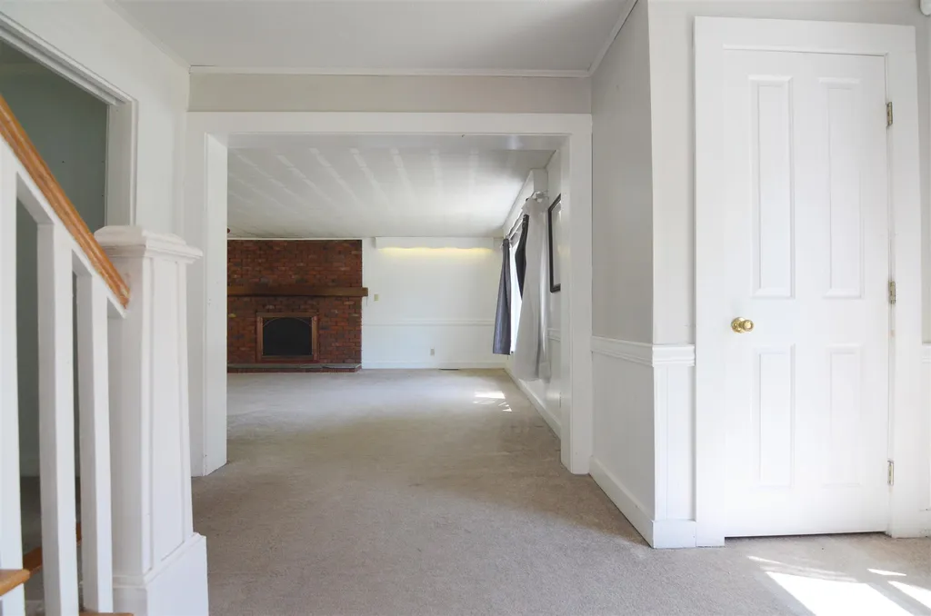 5 Barton Street Claremont NH 03743