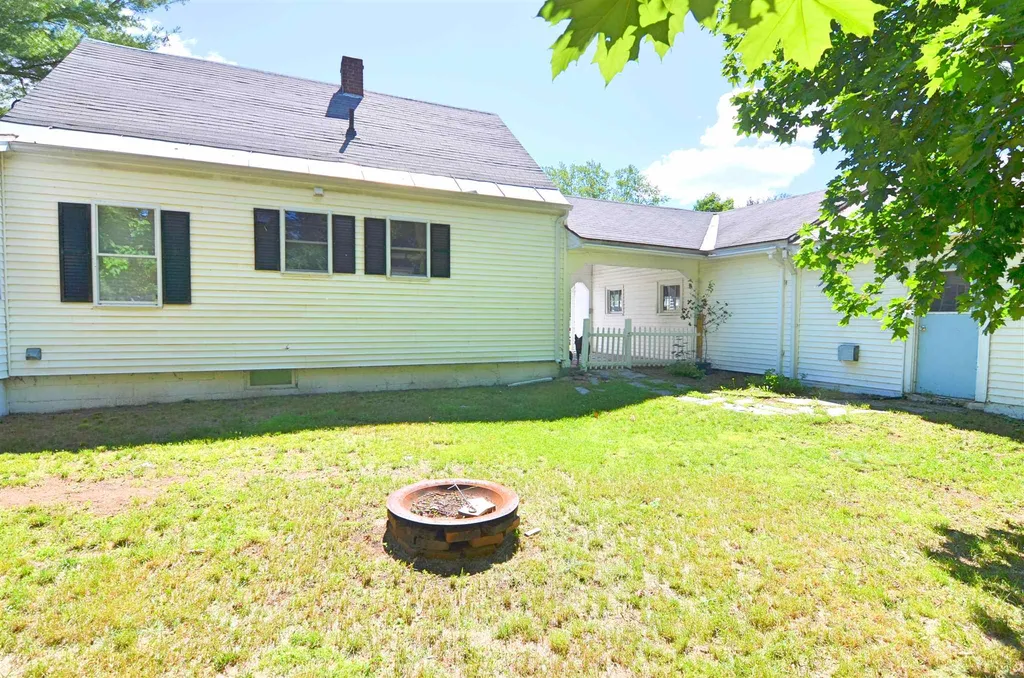 5 Barton Street Claremont NH 03743