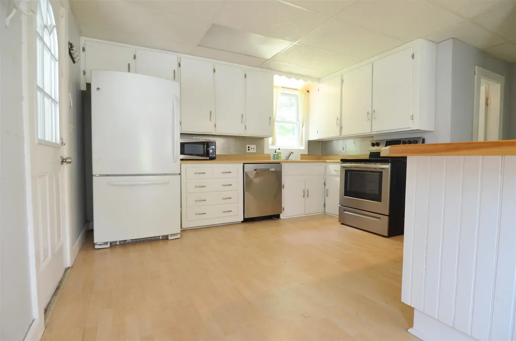 5 Barton Street Claremont NH 03743