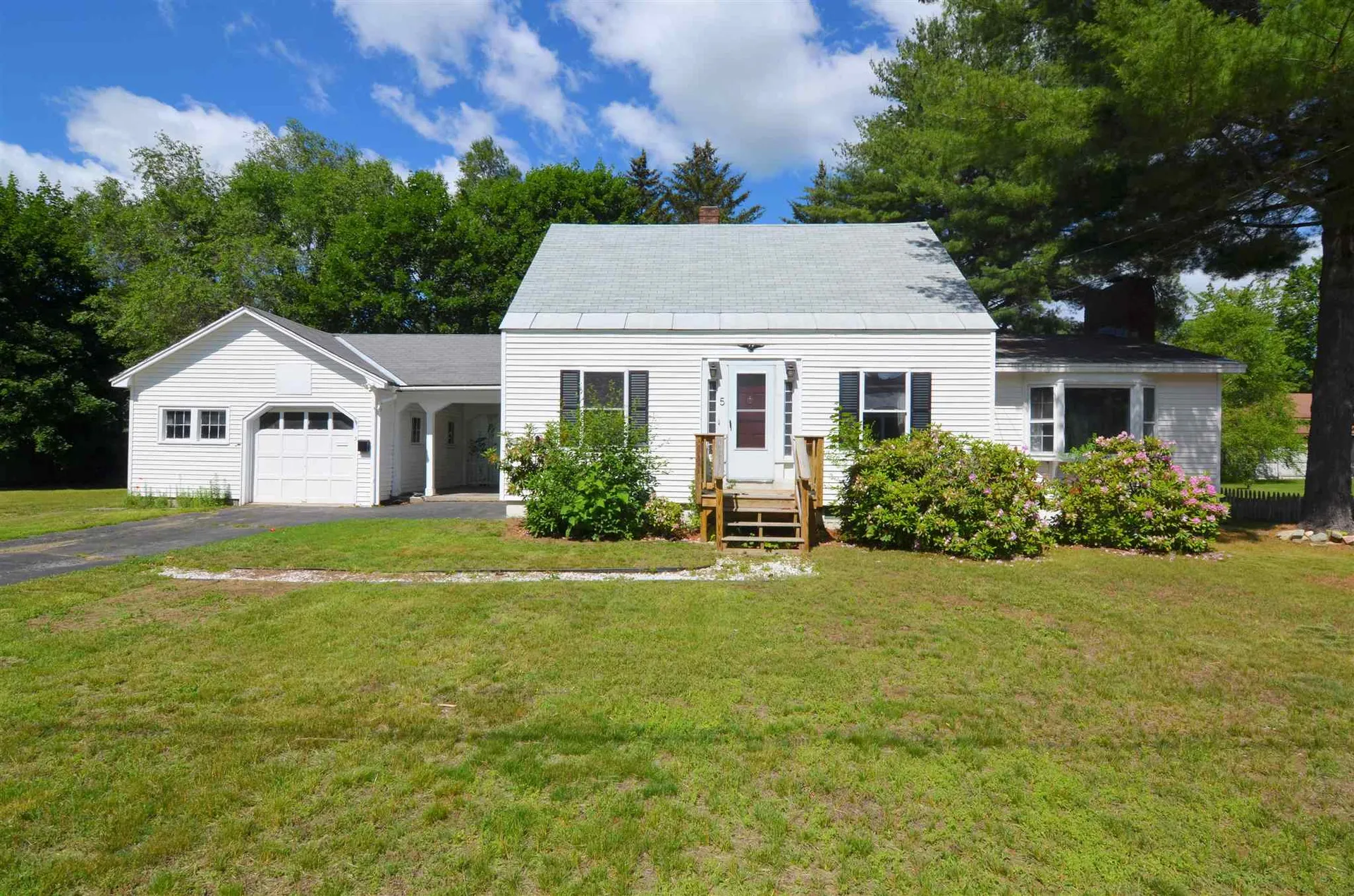 5 Barton Street Claremont NH 03743