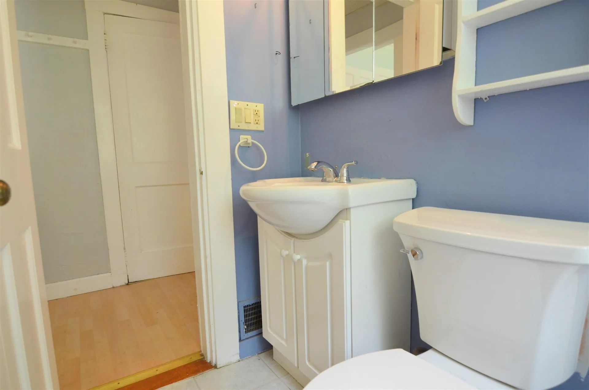 5 Barton Street Claremont NH 03743