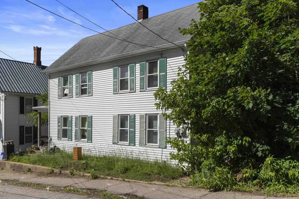 9 Silver Street Somersworth NH 03878