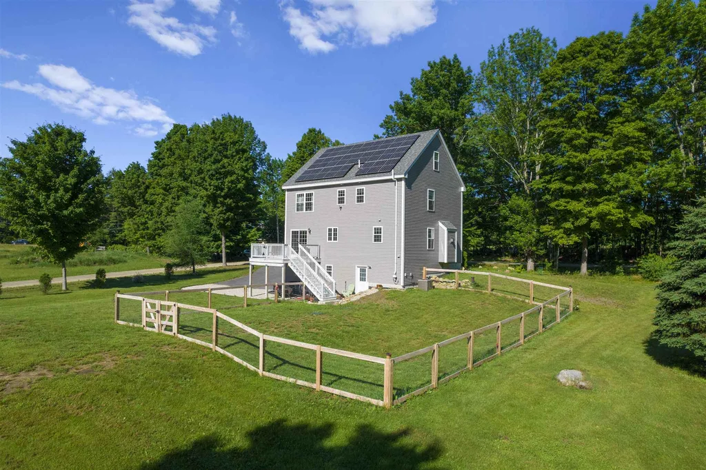 3 Mill Hill Road Madbury NH 03823