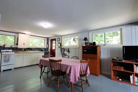 515 The Lane Peacham VT 05862