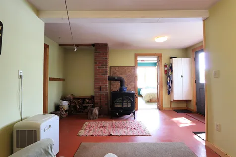 515 The Lane Peacham VT 05862