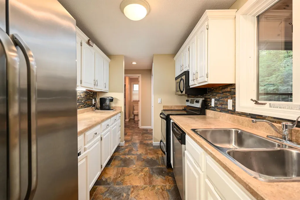 2393 Lake Shore Road Gilford NH 03249