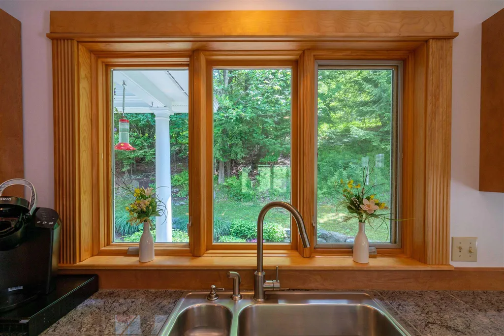 195 North Pinnacle Ridge Road Waterbury VT 05676