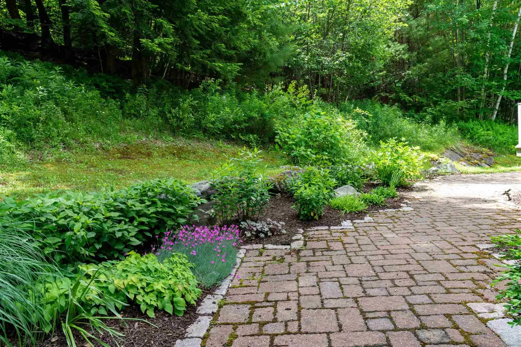 195 North Pinnacle Ridge Road Waterbury VT 05676