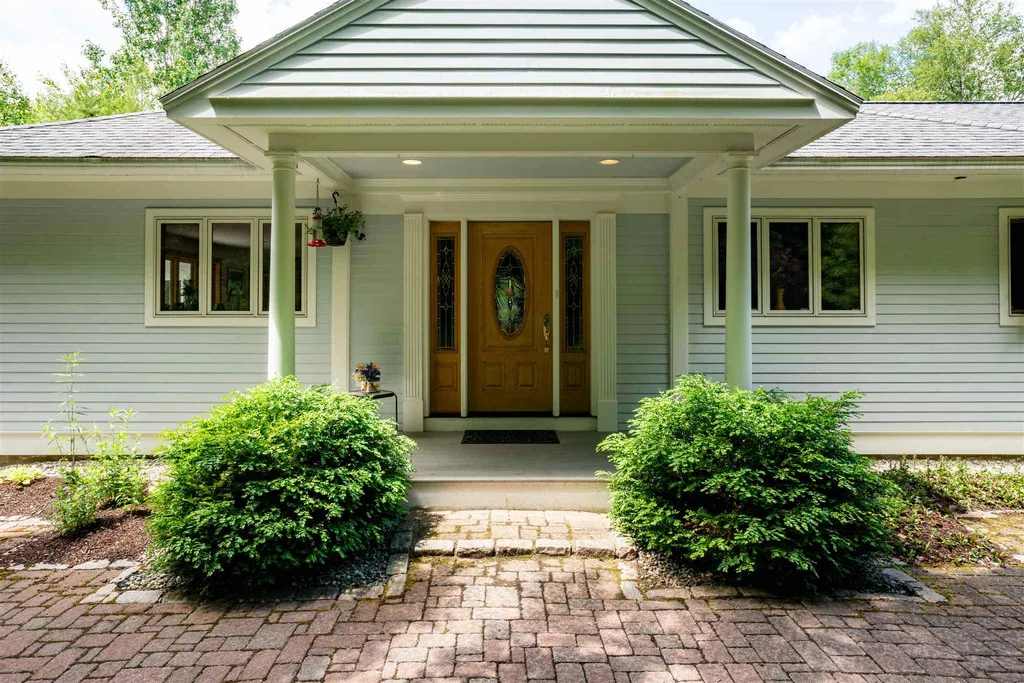 195 North Pinnacle Ridge Road Waterbury VT 05676