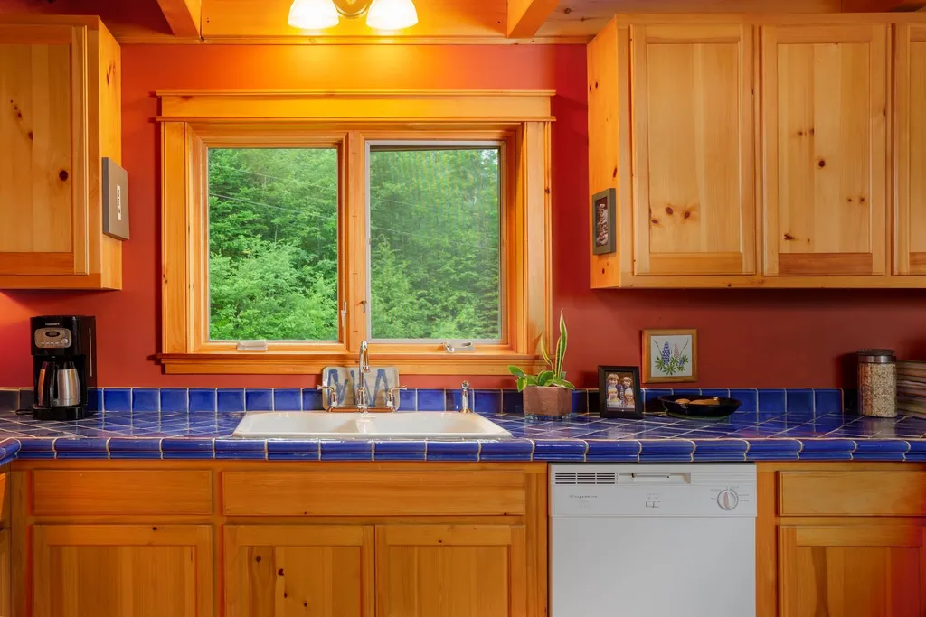 163 Weaver Road Huntington VT 05462