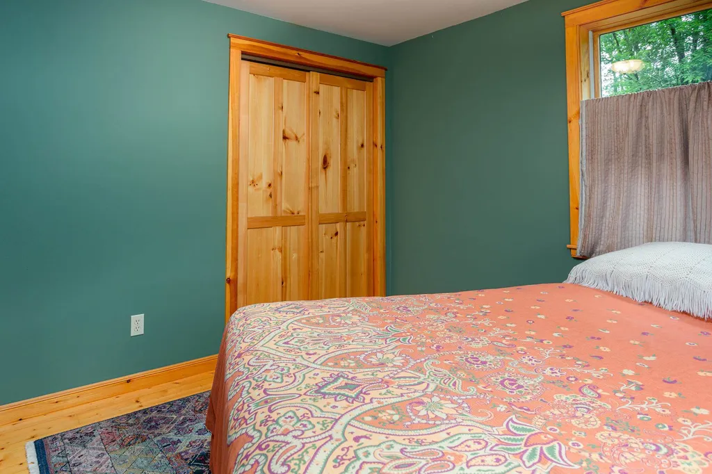 163 Weaver Road Huntington VT 05462