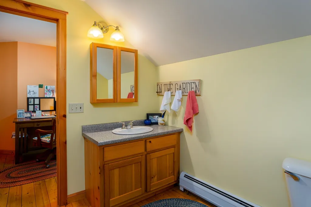 163 Weaver Road Huntington VT 05462