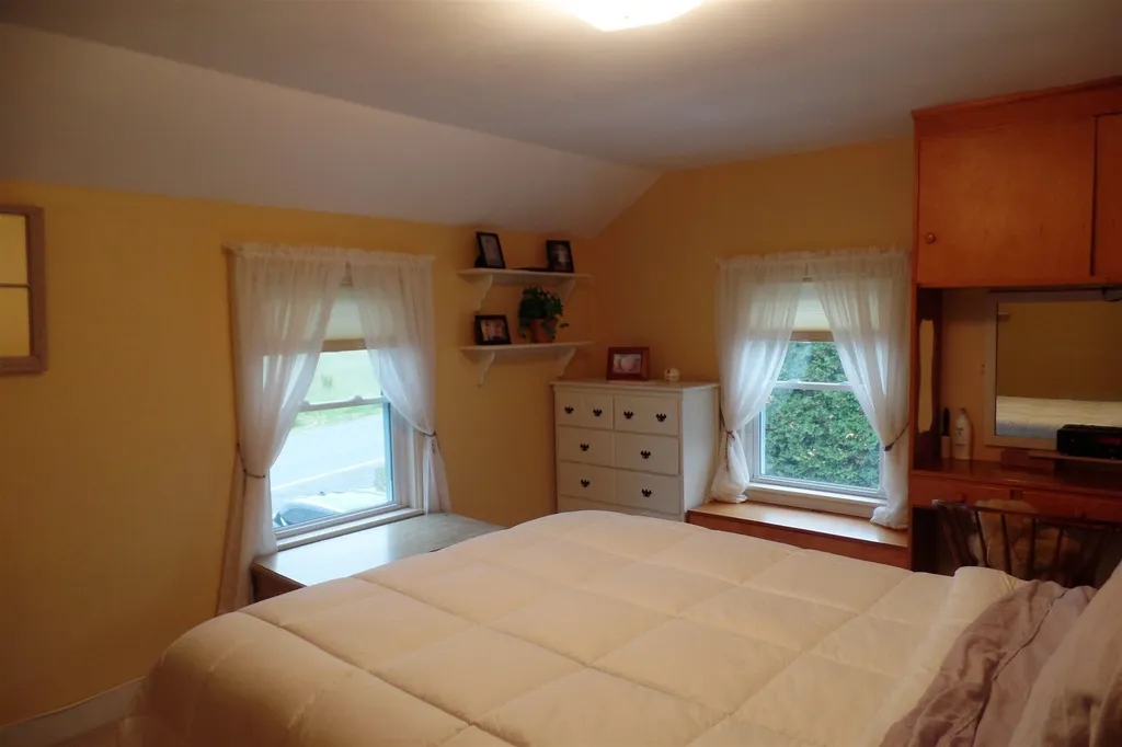 79 Bridge Street Barre Town VT 05641