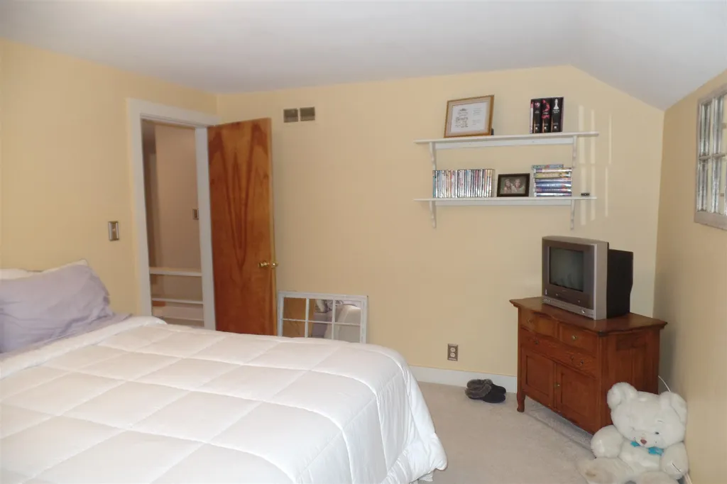 79 Bridge Street Barre Town VT 05641