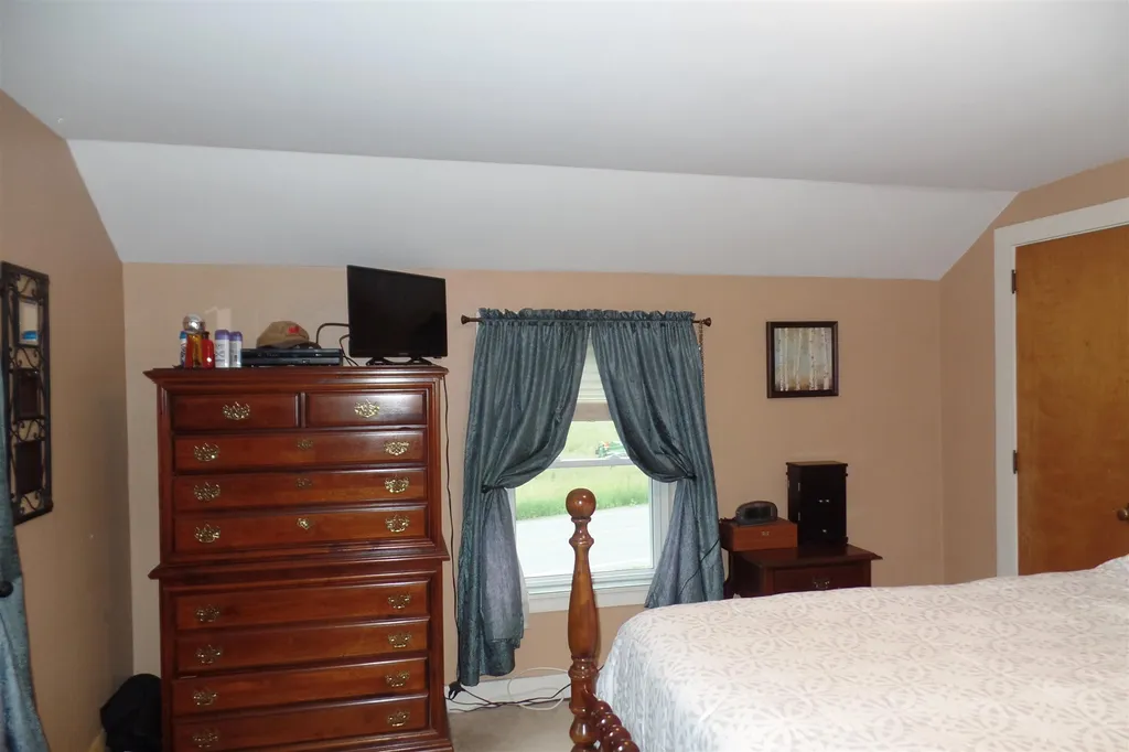 79 Bridge Street Barre Town VT 05641
