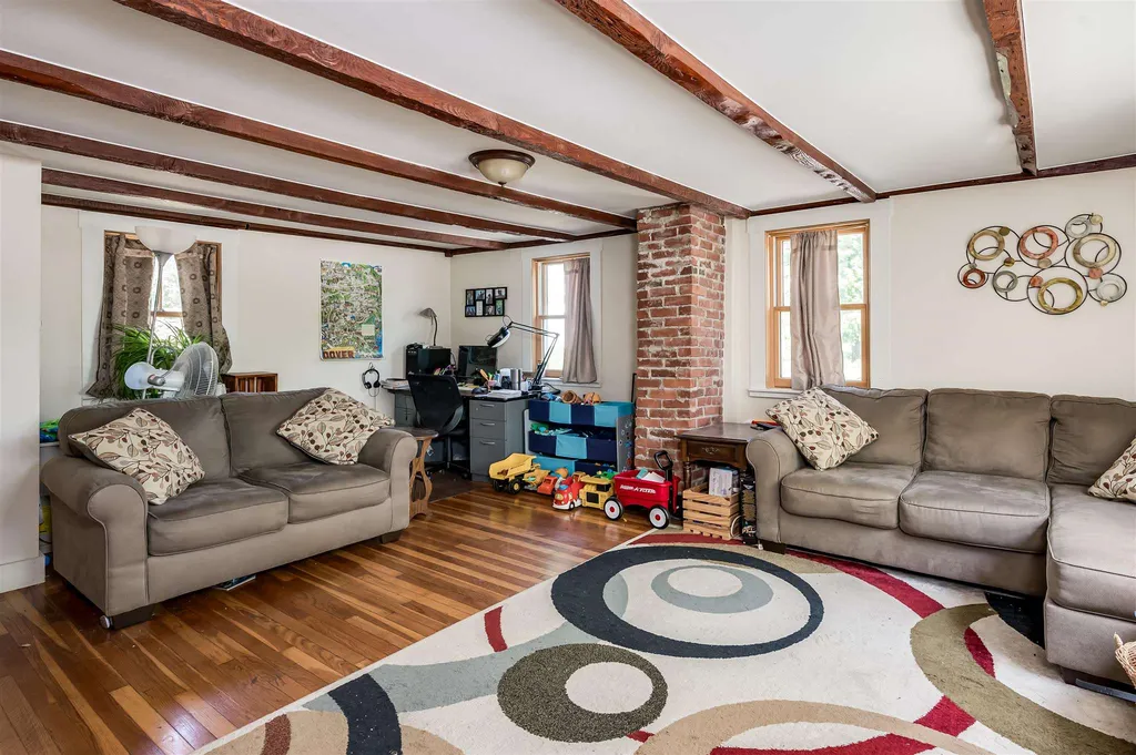 4 Wiggins Court Somersworth NH 03878