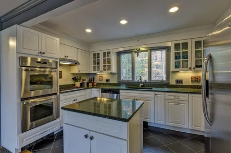706 Seamans Road New London NH 03257