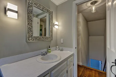 706 Seamans Road New London NH 03257