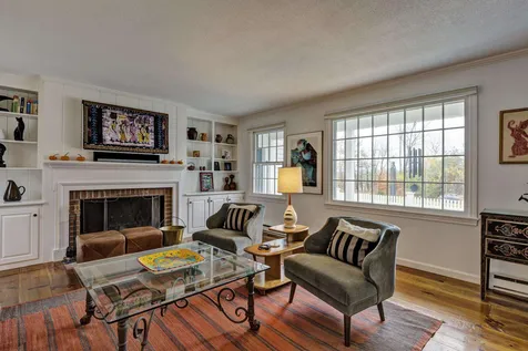 706 Seamans Road New London NH 03257