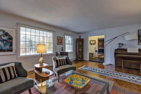 706 Seamans Road New London NH 03257