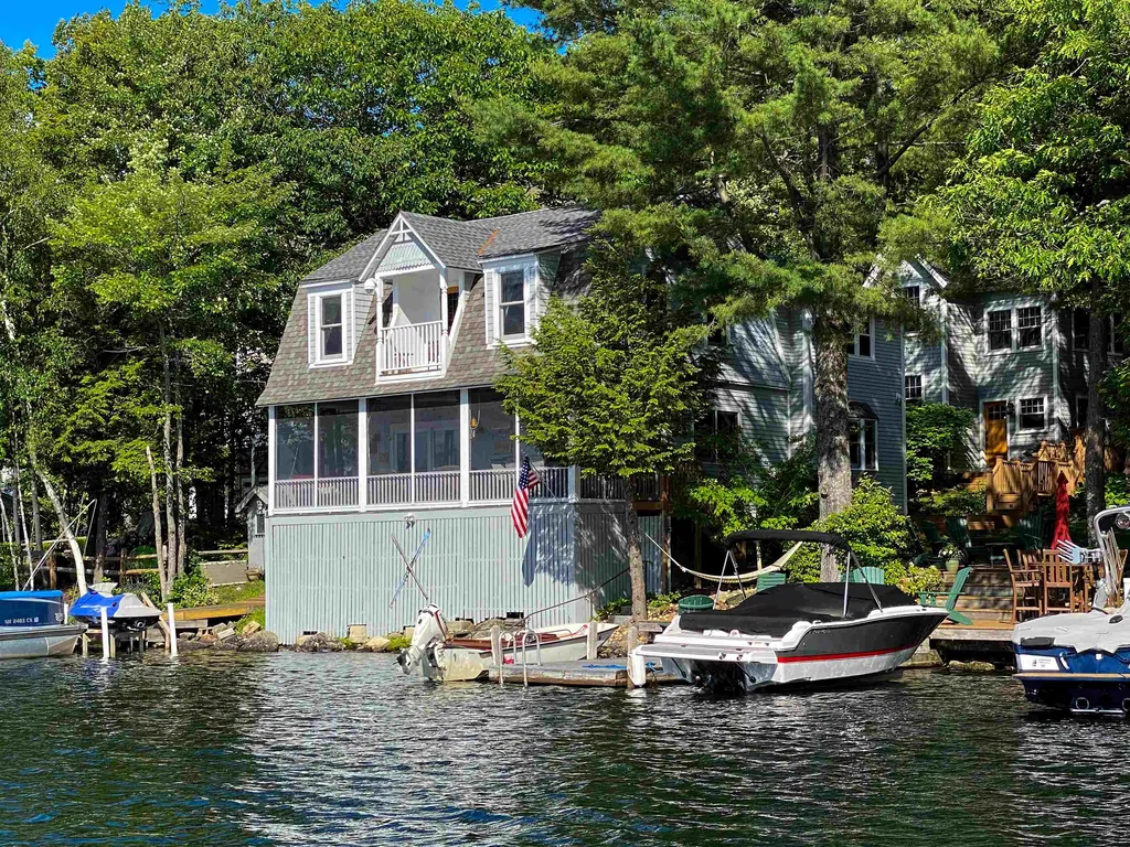 95 Lake Avenue Sunapee NH 03782