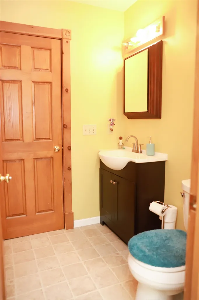 160 Legend Lane New Haven VT 05472