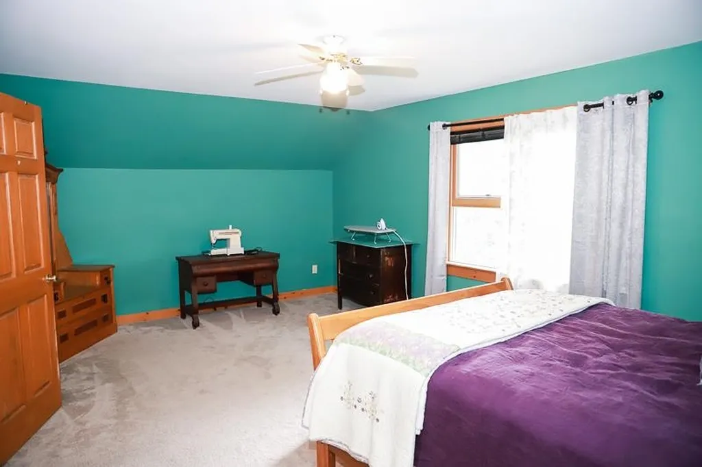 160 Legend Lane New Haven VT 05472
