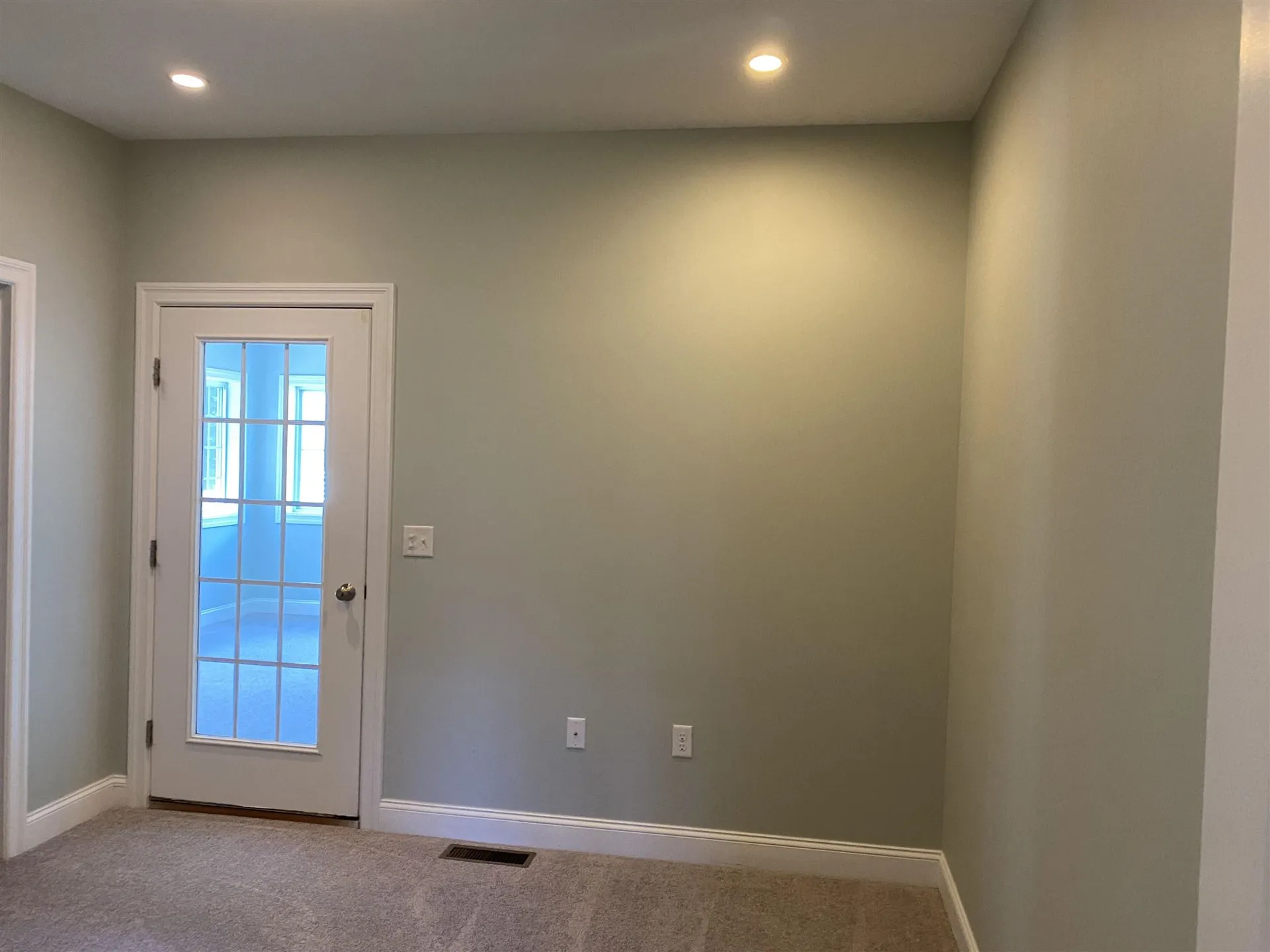 16 Cielo Drive Dover NH 03820