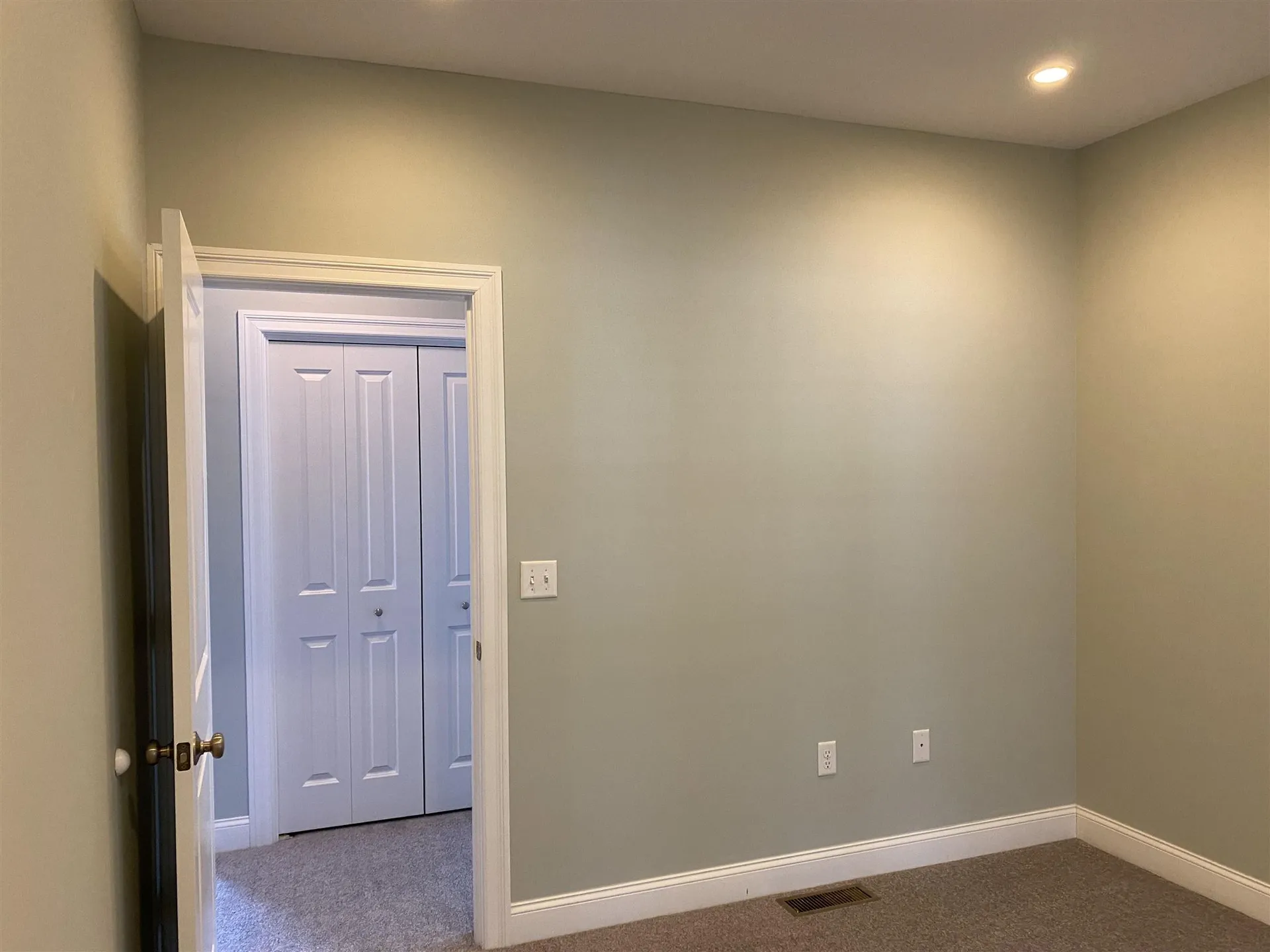 16 Cielo Drive Dover NH 03820