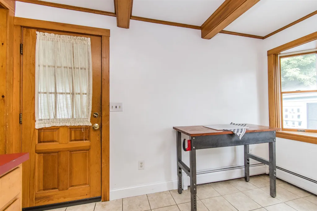 19 Cole Street Kittery ME 03904