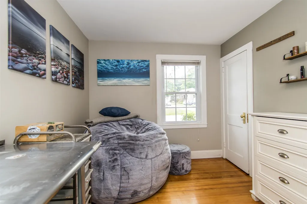 19 Cole Street Kittery ME 03904