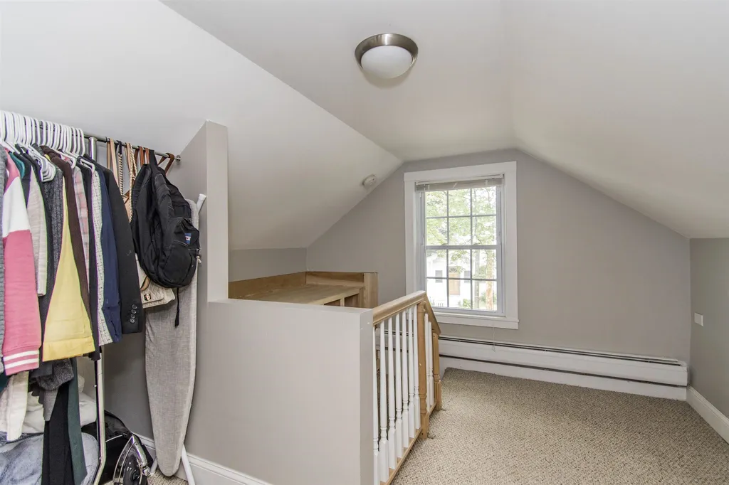19 Cole Street Kittery ME 03904