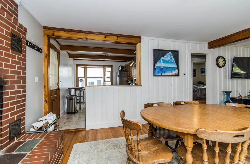 19 Cole Street Kittery ME 03904