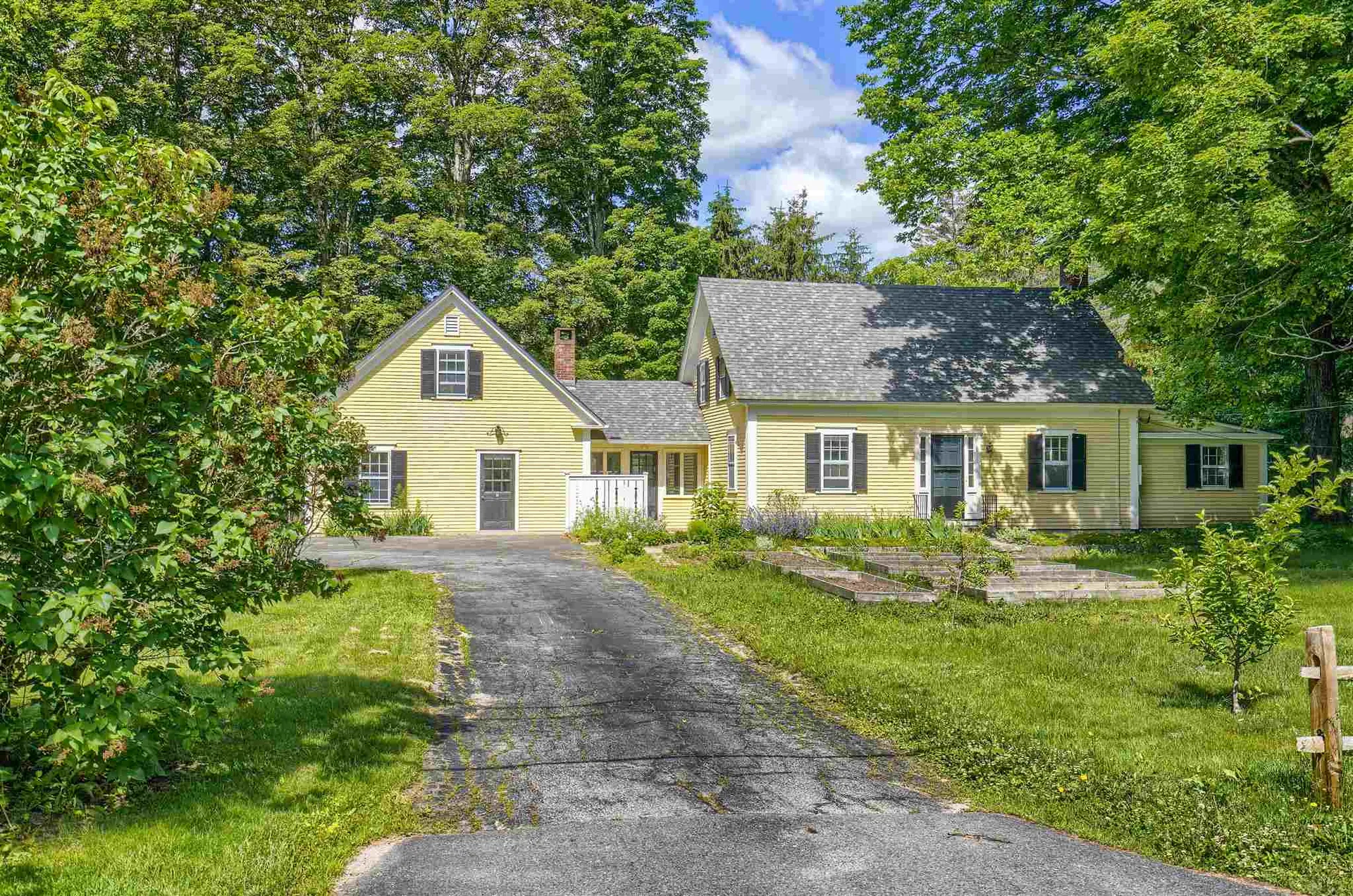 6 Old Street Road Peterborough NH 03458