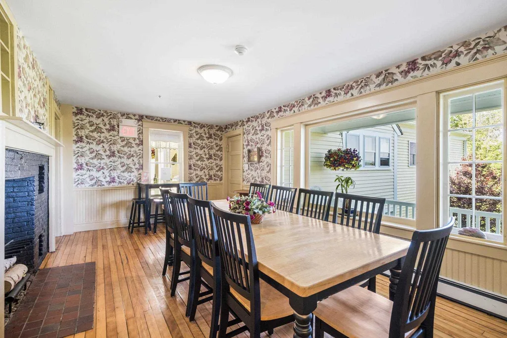 53 Parade Road Meredith NH 03253