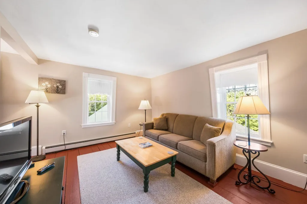53 Parade Road Meredith NH 03253
