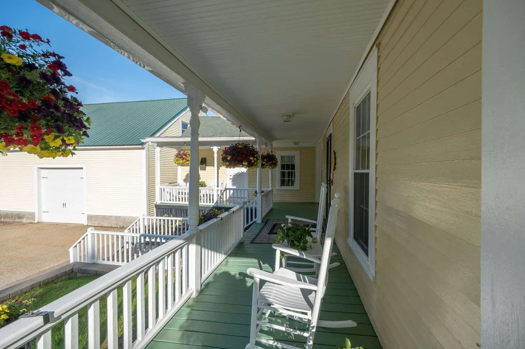 53 Parade Road Meredith NH 03253