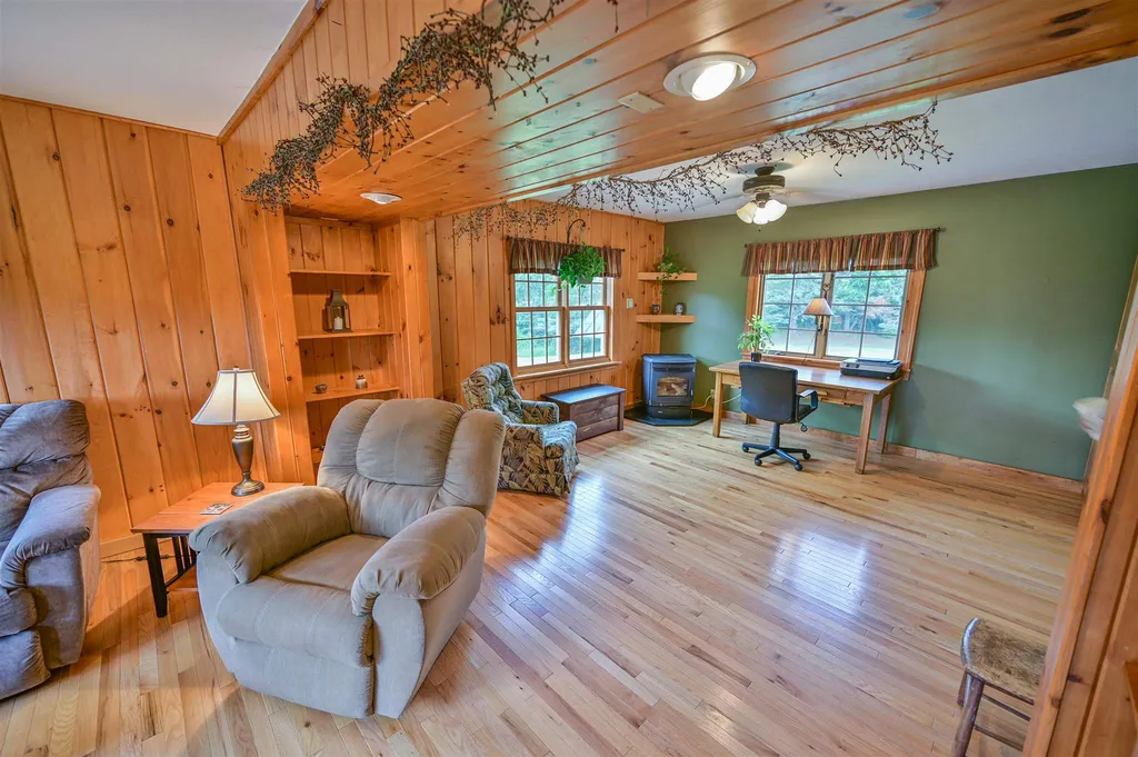 56 Snowbridge Road Barre Town VT 05641