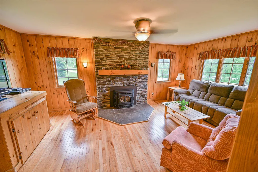 56 Snowbridge Road Barre Town VT 05641