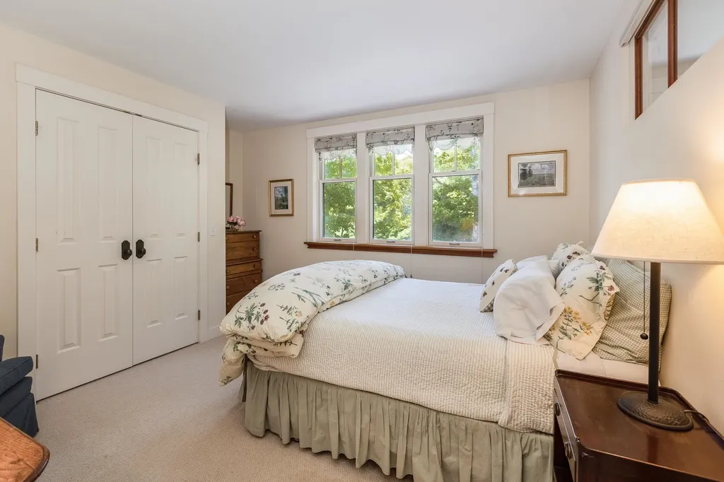989 Moscow Road Stowe VT 05672