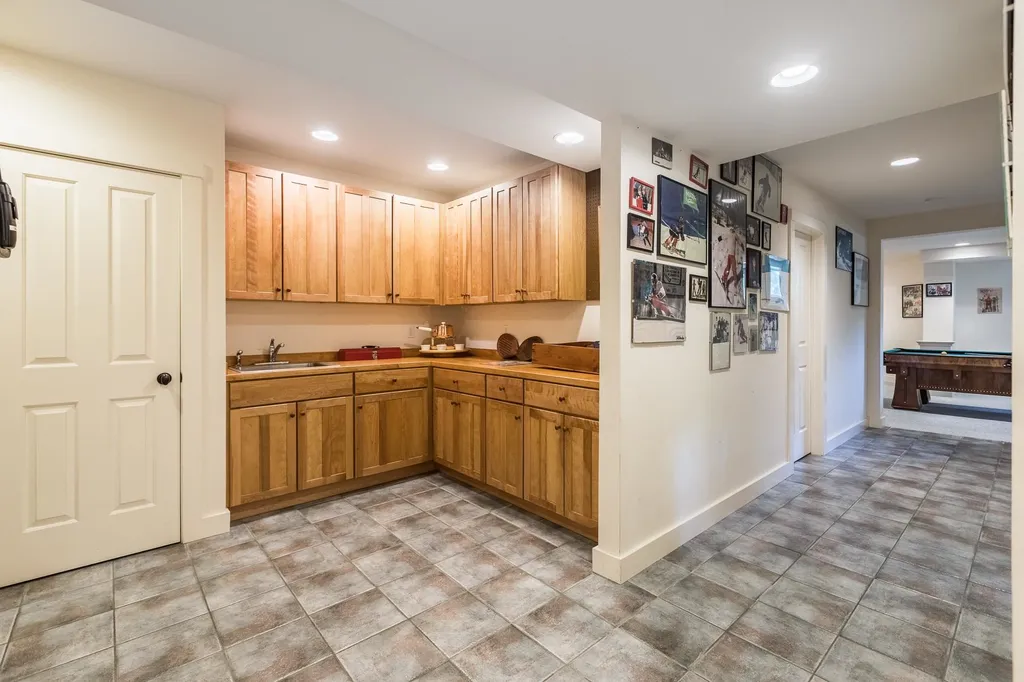 989 Moscow Road Stowe VT 05672