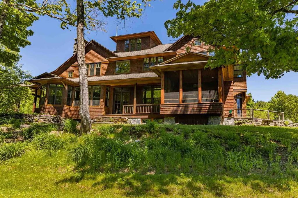 989 Moscow Road Stowe VT 05672
