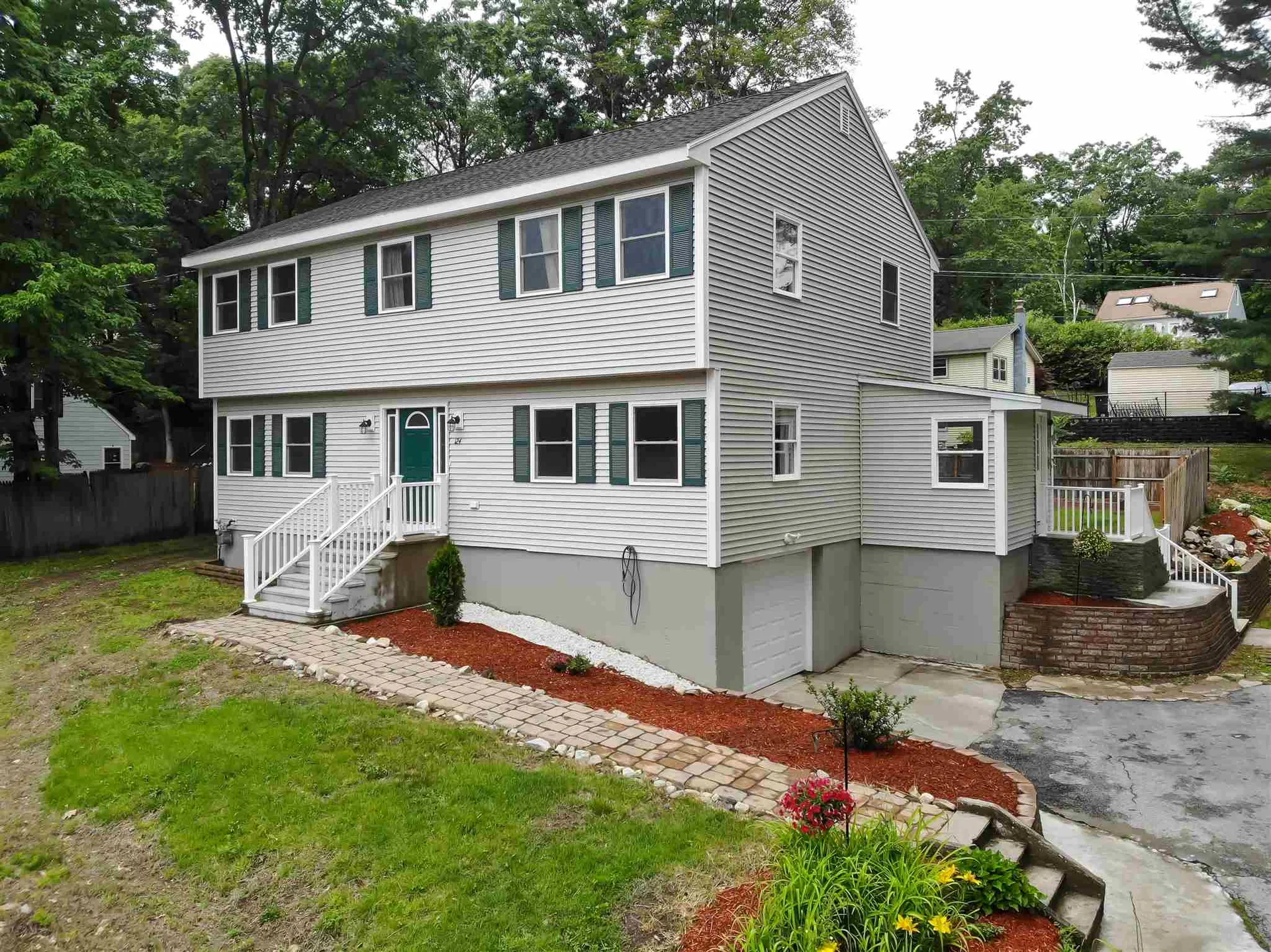 124 Westwood Drive Nashua NH 03062