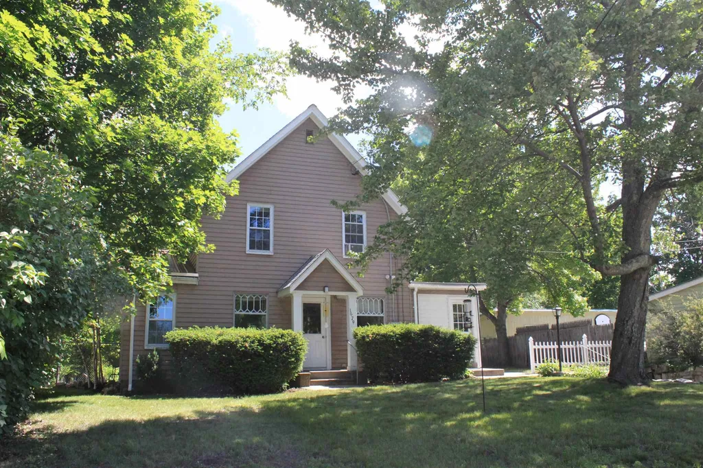 1679 Brown Avenue Manchester NH 03103