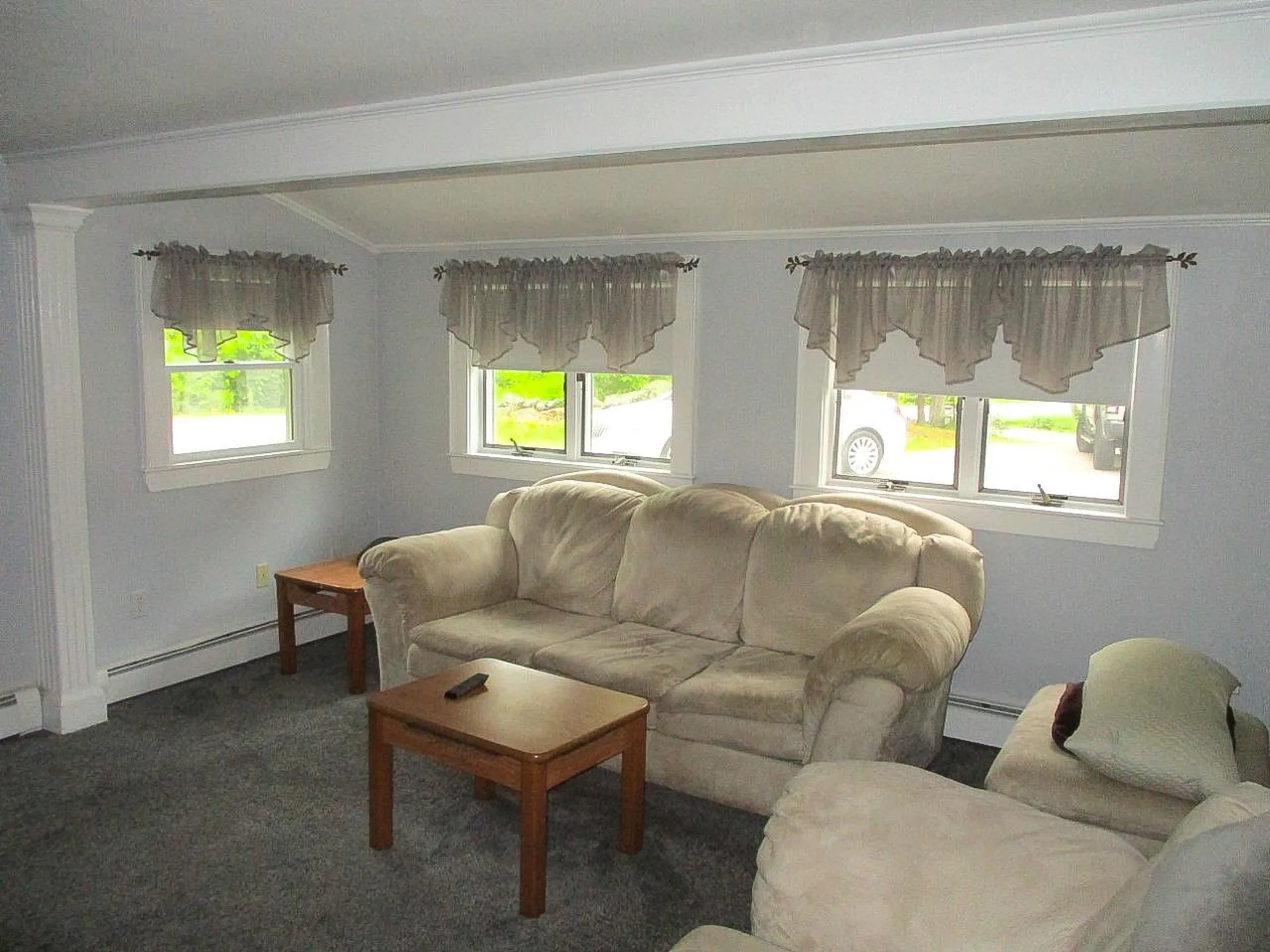 3 Weare Road Hampton Falls NH 03844-2201