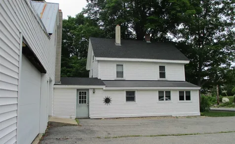 3 Weare Road Hampton Falls NH 03844-2201