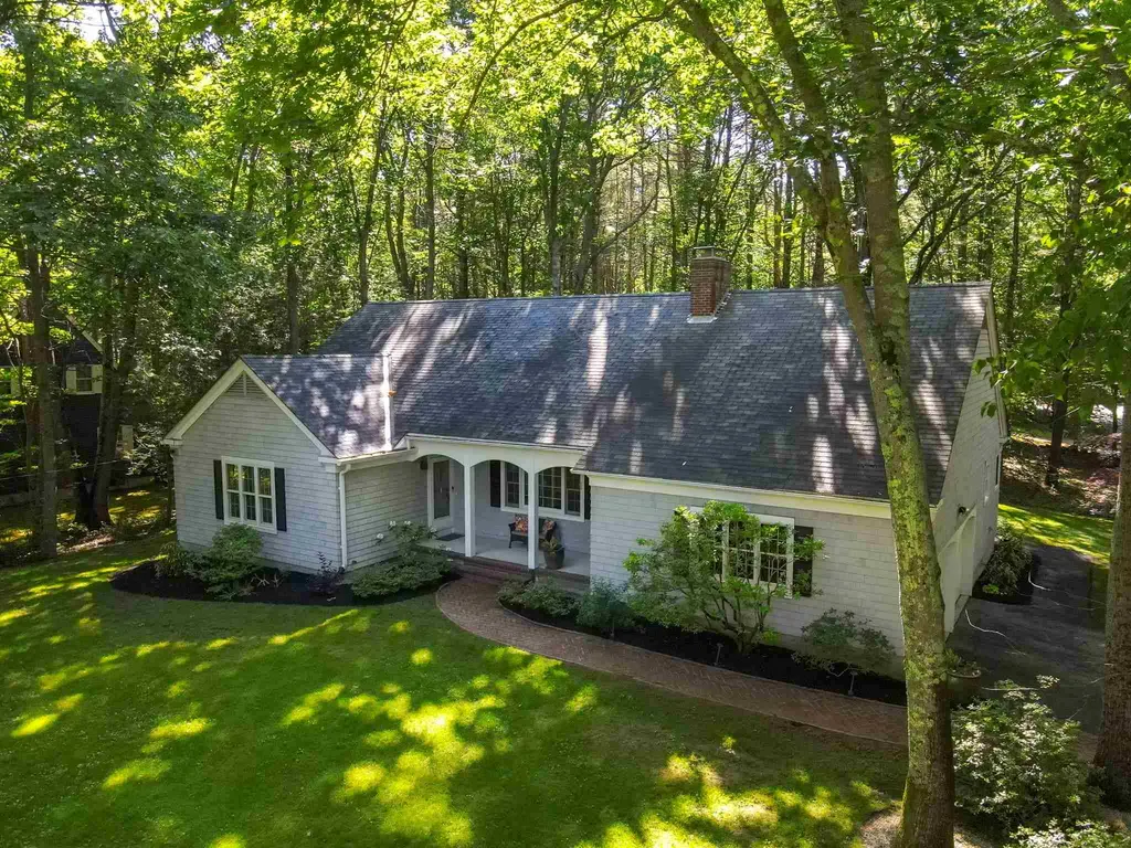 94 Eastwood Drive Portsmouth NH 03801