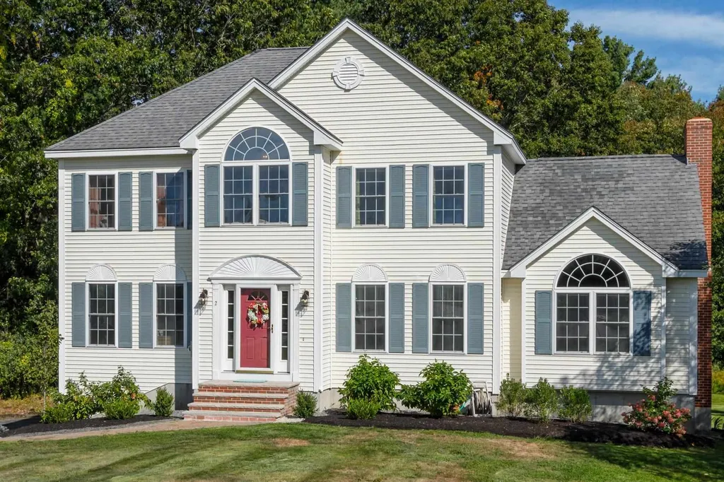 2 Fieldstone Lane Hampton Falls NH 03844