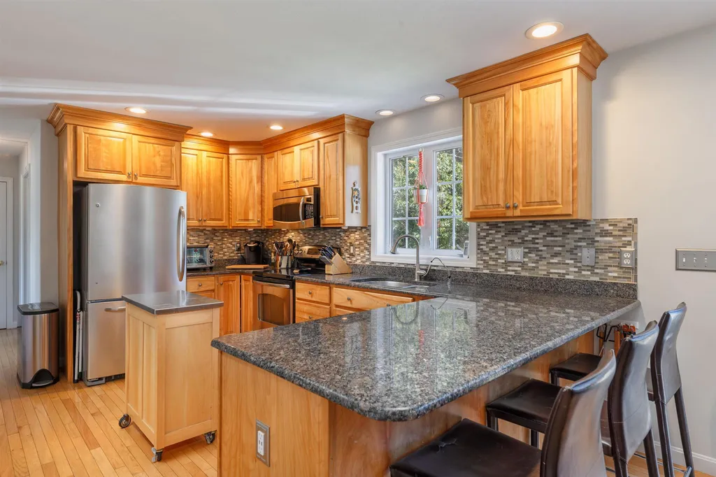 2 Fieldstone Lane Hampton Falls NH 03844